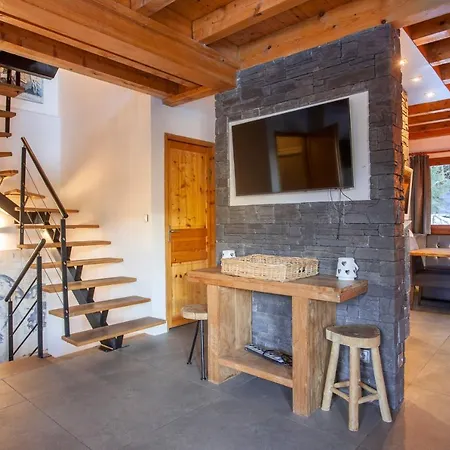 Chalet Le Clos Du Pre 25 Oz